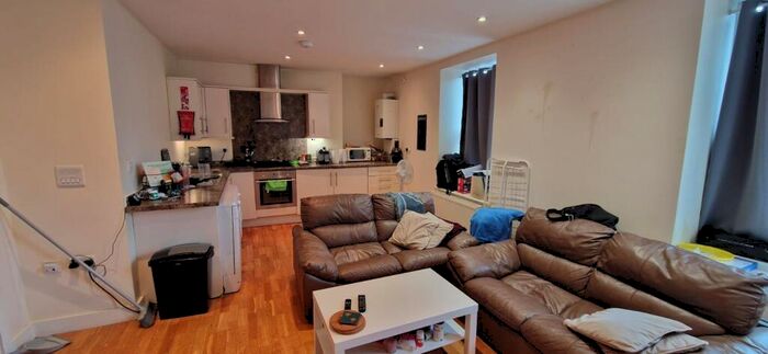 1 Bedroom Apartment To Rent In - Union Street Flat, PL1