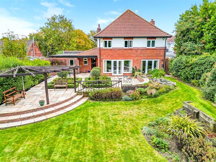 4 Bedroom Detached House For Sale In Satchell Lane, Hamble, Southampton, Hampshire, SO31