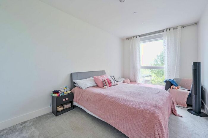 2 Bedroom Flat To Rent In Kidbrooke Park Road, Kidbrooke, London, SE3