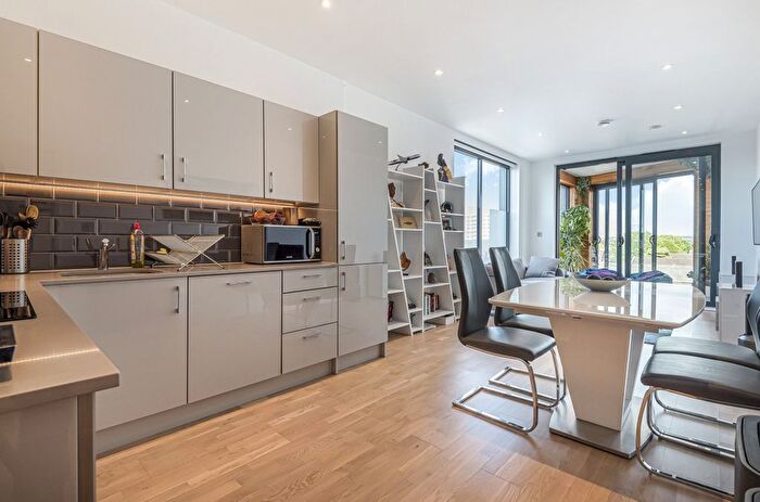 2 Bedroom Flat For Sale In Milner Road, Wimbledon, London, SW19