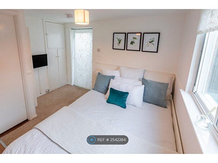 Studio To Rent In Station Road, Thorpe-Le-Soken, CO16