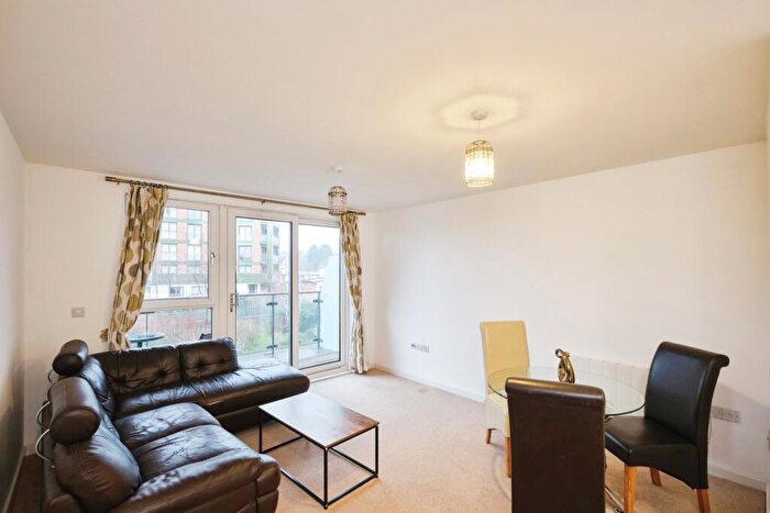 1 Bedroom Flat For Sale In Mason Way, Birmingham, West Midlands, B15