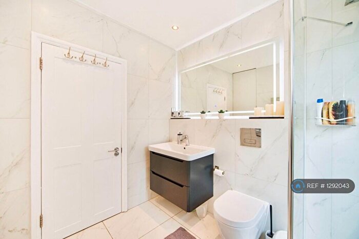 3 Bedroom Flat To Rent In Harvist Road, London, NW6