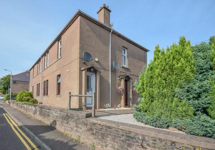 2 Bedroom Flat To Rent In Peffers Place, Forfar, Angus, DD8