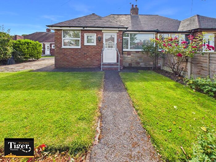 2 Bedroom Semi-Detached Bungalow For Sale In Kinross Crescent, Blackpool, FY4