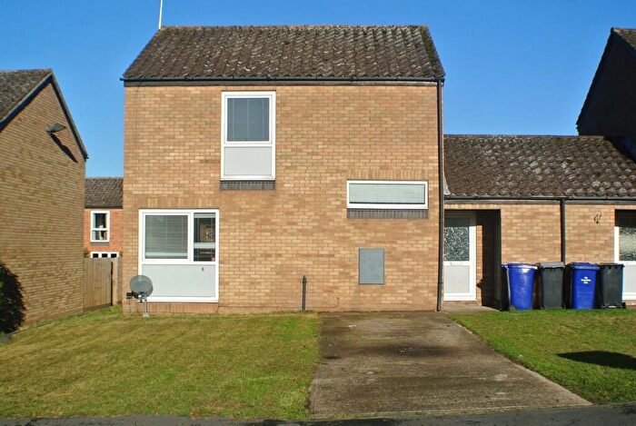 2 Bedroom Semi-Detached House To Rent In Fir Walk, Lakenheath, IP27