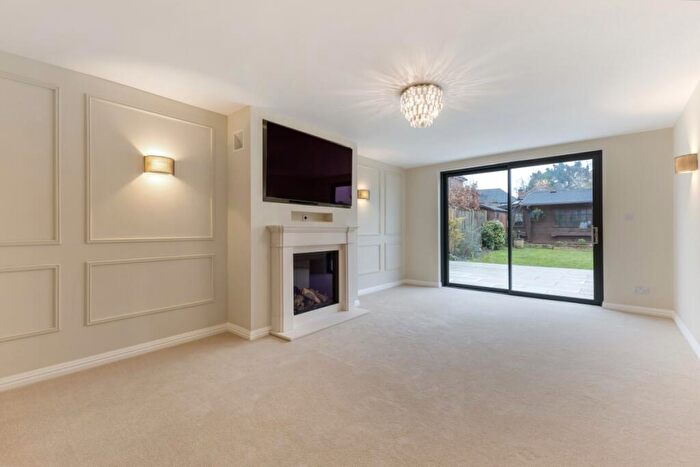 5 Bedroom Detached House To Rent In Wyngrave Place Beaconsfield, HP9