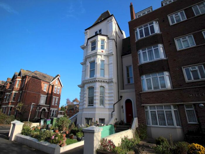 2 Bedroom Flat To Rent In Castle Hill Avenue, Folkestone, Kent, CT20