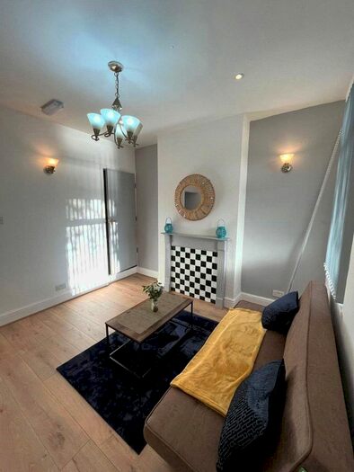 3 Bedroom Terraced House To Rent In The Dell Daisy Road, Edgbaston, Birmingham, B16