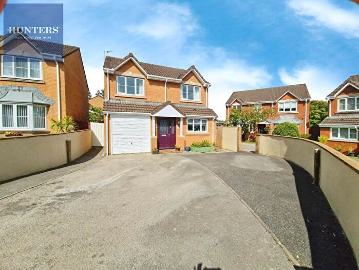 4 Bedroom Detached House For Sale In Ysbryd-Y-Coed, Pen-Y-Fai, Bridgend, CF31