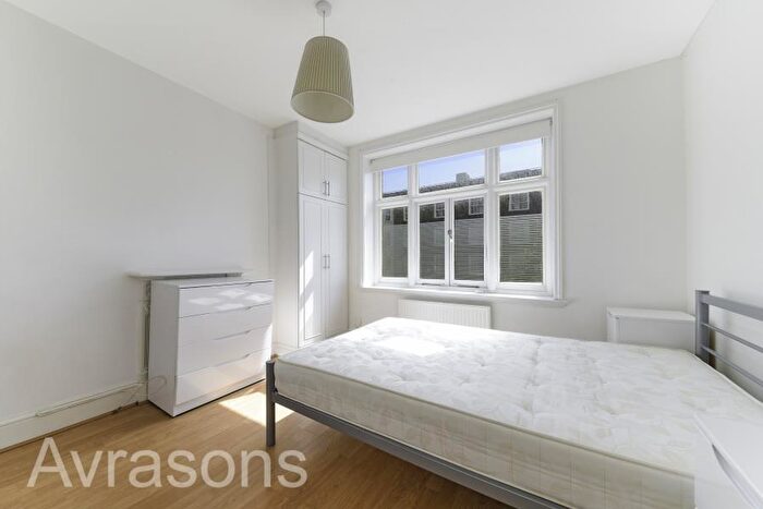 1 Bedroom Flat To Rent In Vauxhall Walk, Vauxhall, SE11
