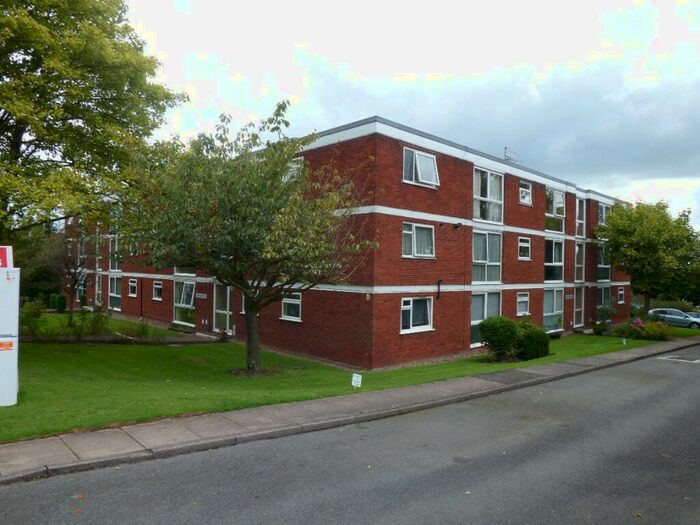 2 Bedroom Flat To Rent In Blackberry Lane, Sutton Coldfield, West Midlands, B74