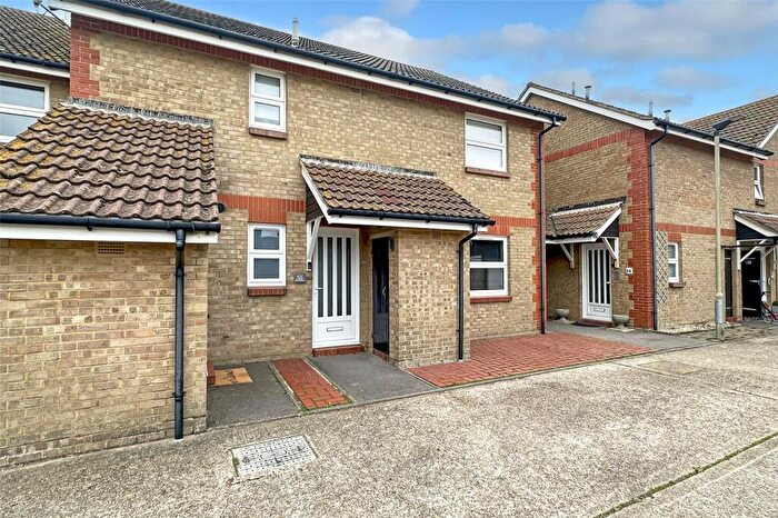 2 Bedroom Apartment For Sale In The Gilberts, Sea Road, Rustington, Littlehampton, BN16