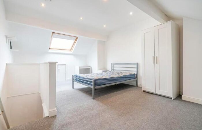 4 Bedroom House To Rent In Duchess Road, Sheffield, S2