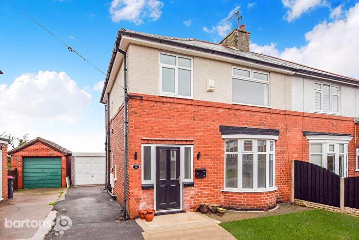 3 Bedroom Semi Detached House For Sale In Herringthorpe Grove, Herringthorpe, S65