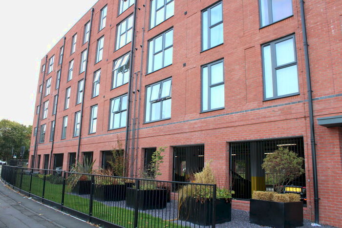 2 Bedroom Apartment To Rent In St Lukes Road, Birmingham, B5