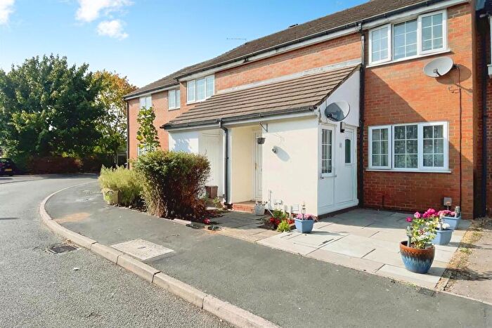1 Bedroom Maisonette For Sale In Ryder Close, Hertford, SG13