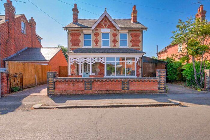 6 Bedroom Detached House For Sale In Oakley Road, Caversham Heights, RG4