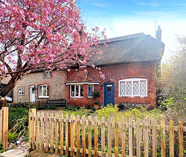 3 Bedroom Character Property For Sale In Burton Lane, Monks Risborough, Princes Risborough, HP27