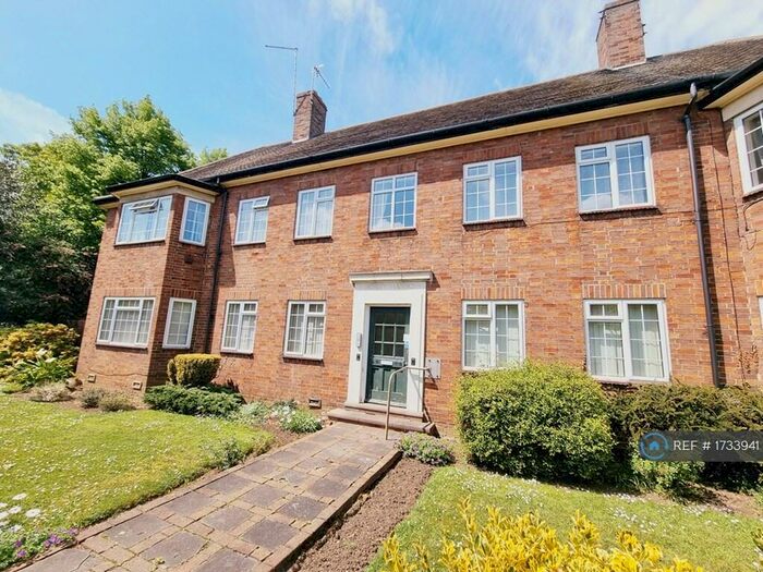 3 Bedroom Flat To Rent In Burghley Mansions, Peterborough, PE1