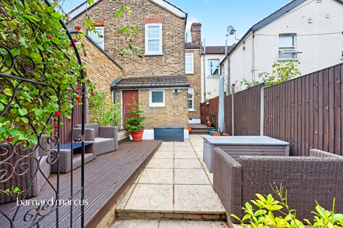 3 Bedroom Terraced House For Sale In Carshalton Road, Sutton, SM1