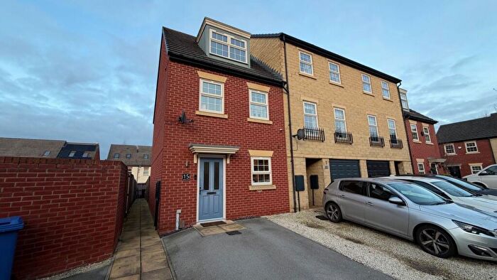 3 Bedroom Town House For Sale In Woodbourn Gardens, Wombwell, Barnsley, S73