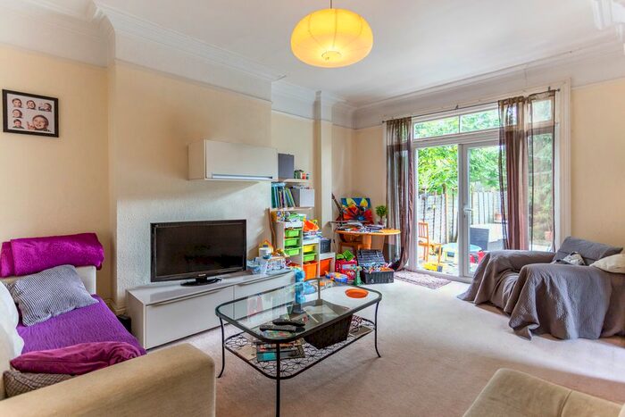 1 Bedroom Flat To Rent In Fordhook Avenue, London, W5
