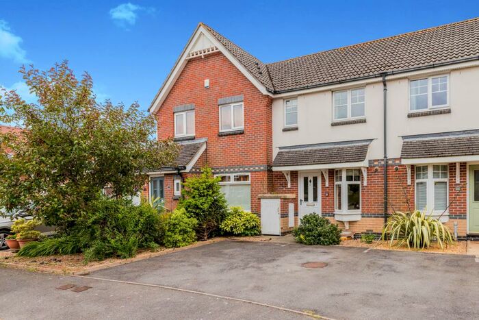 2 Bedroom Terraced House To Rent In Russett Gardens, Emsworth, PO10