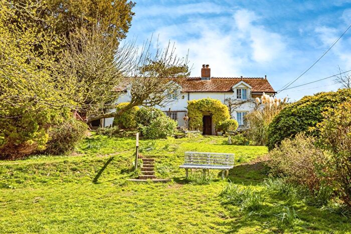 2 Bedroom Cottage For Sale In Llangadog, Cilgwyn, Carmarthenshire, SA19