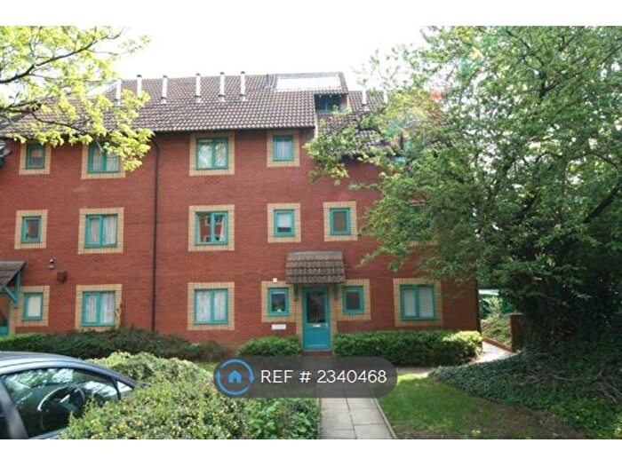 1 Bedroom Flat To Rent In Badgers Walk, Bristol, BS4