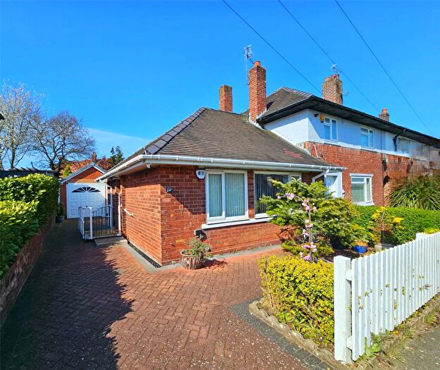 2 Bedroom Bungalow For Sale In Mount Road, Prenton, Merseyside, CH42