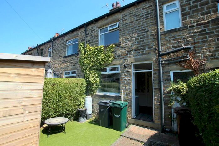 3 Bedroom Terraced House To Rent In Gladstone Street, Bingley, BD16