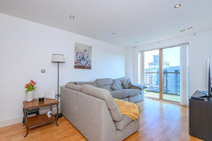 2 Bedroom Apartment For Sale In Mackenzie House, Leeds Dock, LS10