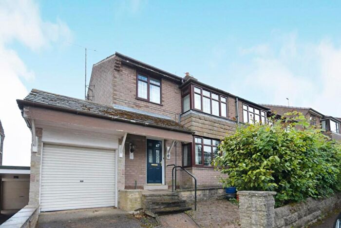 3 Bedroom Semi-Detached House For Sale In Weavers Close, Grenoside, Sheffield, S35