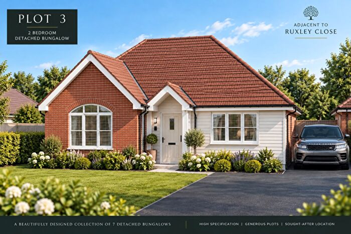 2 Bedroom Detached Bungalow For Sale In The Paddocks, Holbury, Southampton, SO45