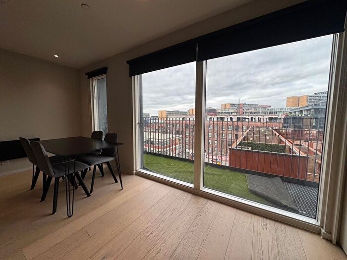 2 Bedroom Flat To Rent In City Gardens B, Spinners Way, Manchester, M15