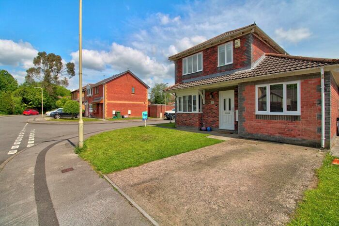 3 Bedroom Detached House For Sale In Viburnum Rise, Pontypridd, CF38