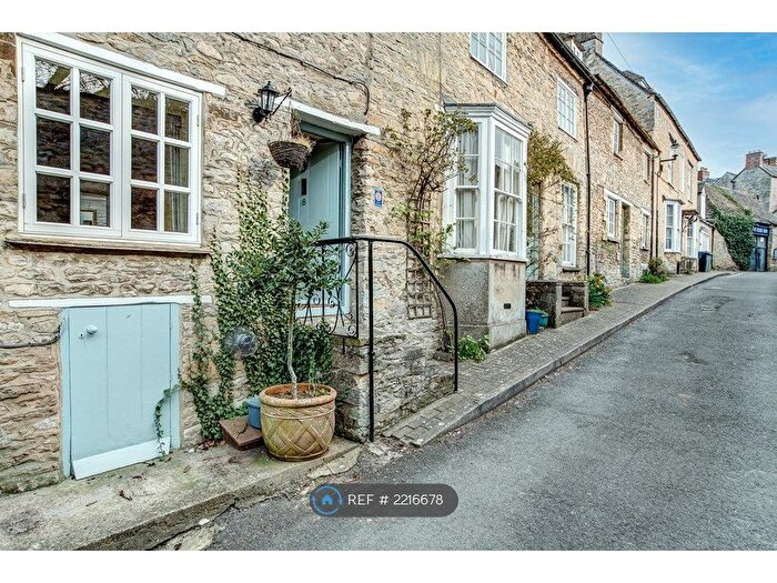 2 Bedroom Terraced House To Rent In Browns Lane, Woodstock, OX20