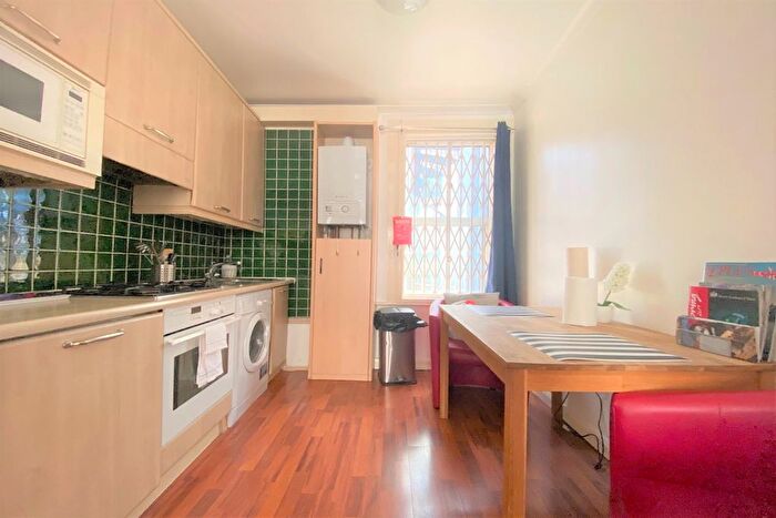 1 Bedroom Flat To Rent In London, W1S