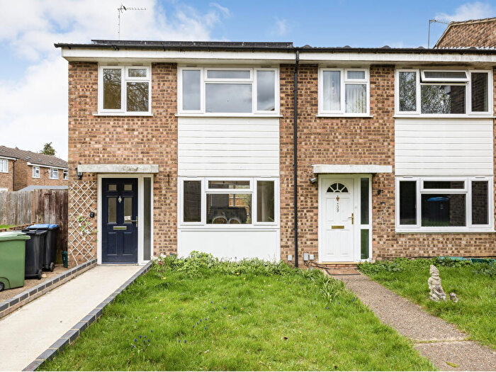 3 Bedroom End Of Terrace House For Sale In Coleridge Crescent, Hemel Hempstead, Hertfordshire, HP2