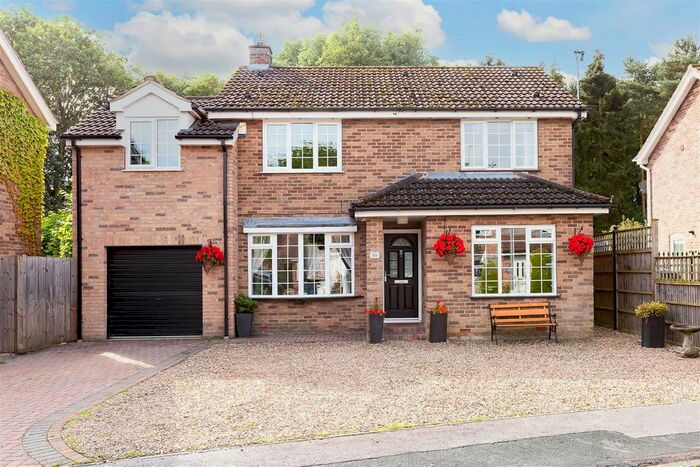 5 Bedroom Detached House For Sale In Willow Park Road, Wilberfoss, York, YO41
