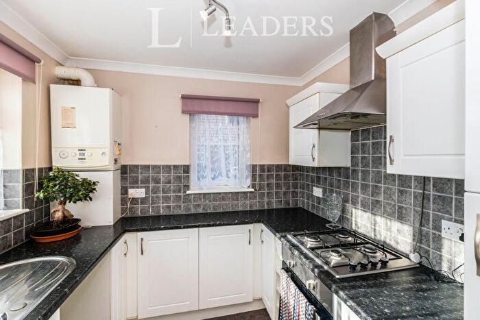 3 Bedroom Flat To Rent In Southwood Road, Hayling Island, PO11