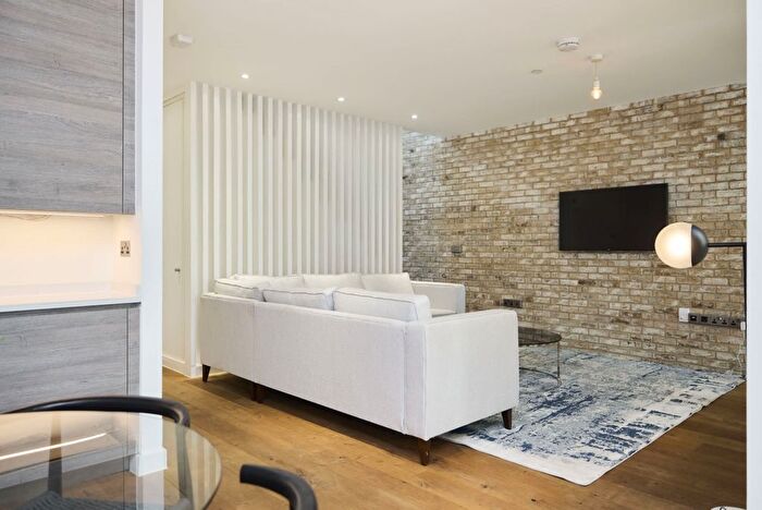 3 Bedroom Flat To Rent In Cyrus Field Street, Greenwich, SE10