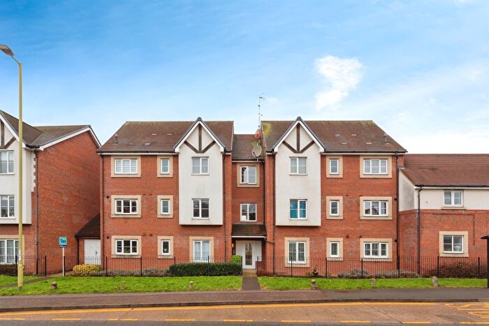 2 Bedroom Flat For Sale In Aldenham Road, Bushey, WD23