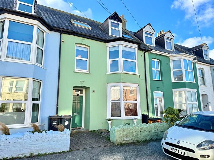 1 Bedroom Flat To Rent In Trevose Avenue, Newquay, TR7