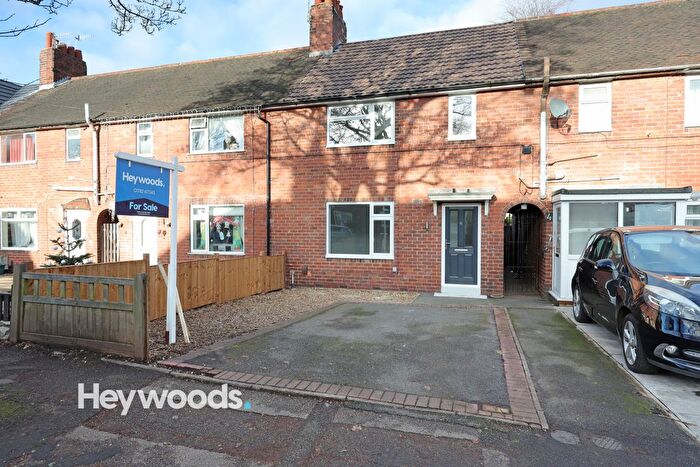 3 Bedroom Town House For Sale In Orme Road, Newcastle-Under-Lyme, Staffordshire, ST5