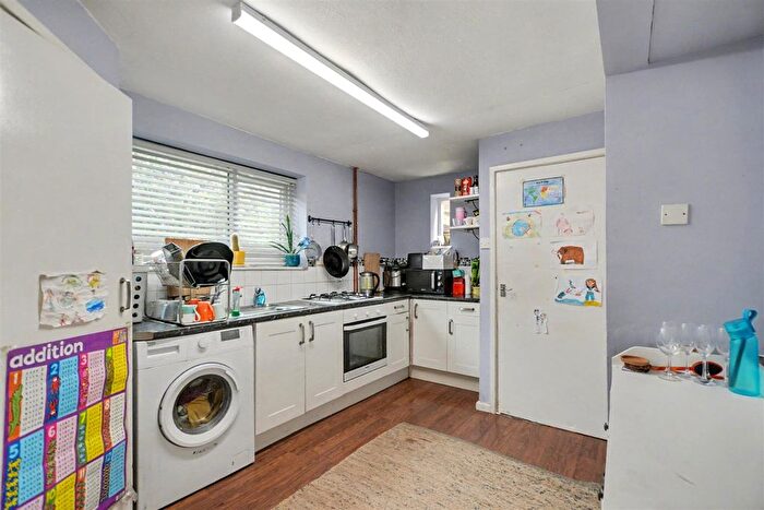 3 Bedroom Semi-detached House For Sale In Ewe Lamb Lane, Bramcote, Nottingham, NG9