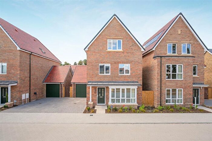 4 Bedroom Detached House To Rent In Lister Road, Ascot, SL5