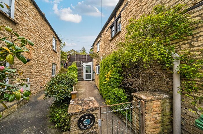 3 Bedroom End Of Terrace House For Sale In Northfields Road, Nailsworth, Stroud, Gloucestershire, GL6