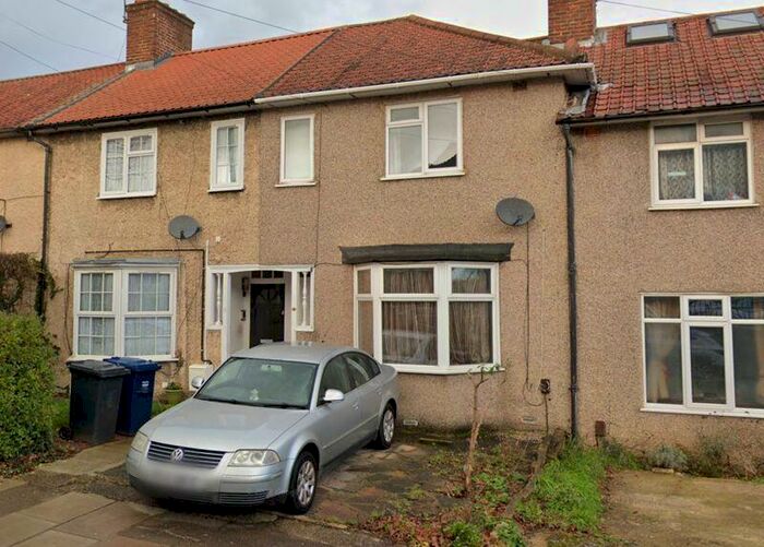 2 Bedroom Detached House To Rent In Abbots Road, Edgware, HA8